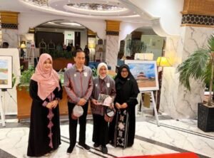 “Muslim Fashion Iriana Joko Widodo”, Buku Promosi Fesyen Indonesia