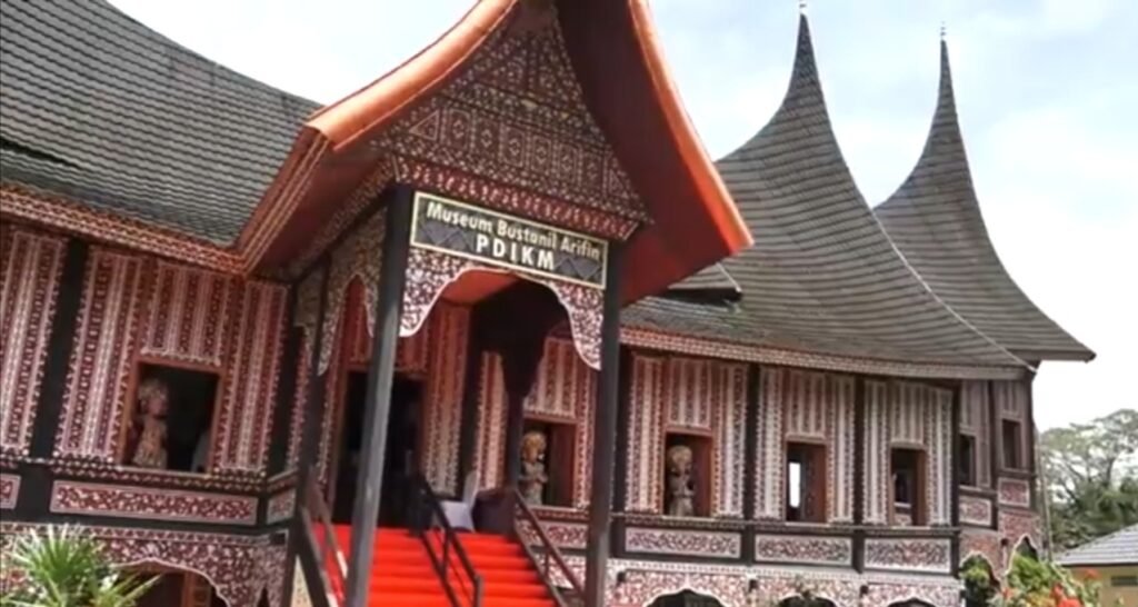 Kearifan Lokal, Benteng Hadapi Bencana Di Nusantara