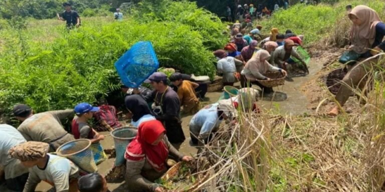 Bagagap Iwak, Tradisi Menangkap Ikan di Kalimantan Selatan