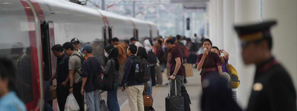 Tips Naik WHOOSH Menuju Destinasi Wisata Di Bandung!