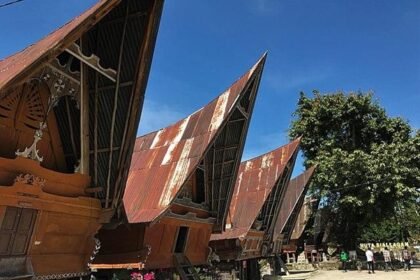 Bangunan rumah tradisional di Huta Siallagan, Sumatera Utara.