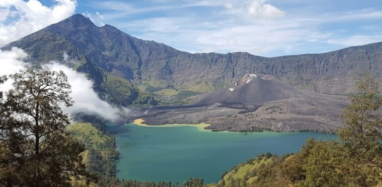 Danau Segara Anak, Magnet Wisata di Ketinggian Gunung Rinjani