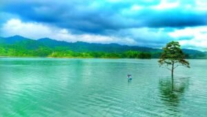 Danau Tendetung, Wisata Alam Memukau Di Banggai Kepulauan