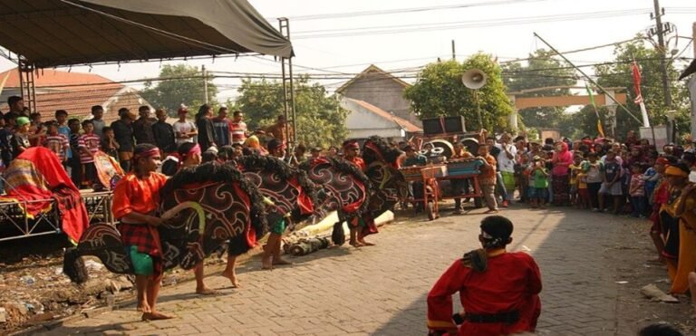 Menelusuri Akar Budaya dan Tradisi Kesenian Jaranan Kediri