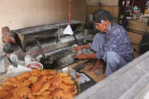 Kue Kembang Waru Warisan Legendaris Kotagede