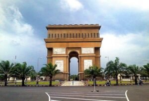 Monumen Simpang Lima Gumul, Simbol Kebanggaan Kediri