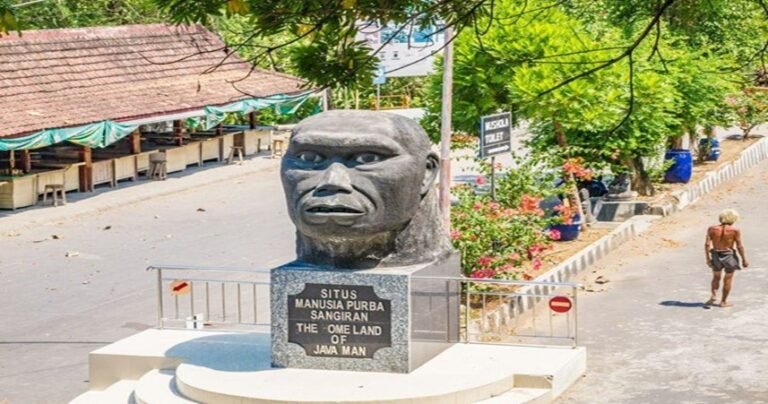 Menelusuri Budaya dan Jejak Purbakala di Desa Wisata Sangiran