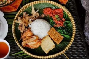 Sego Tempong, Sajian Ayam dan Sambal Khas Banyuwangi