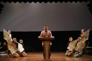 Fadli Zon Apresiasi Peringatan Hari Wayang Dunia di ISI Surakarta