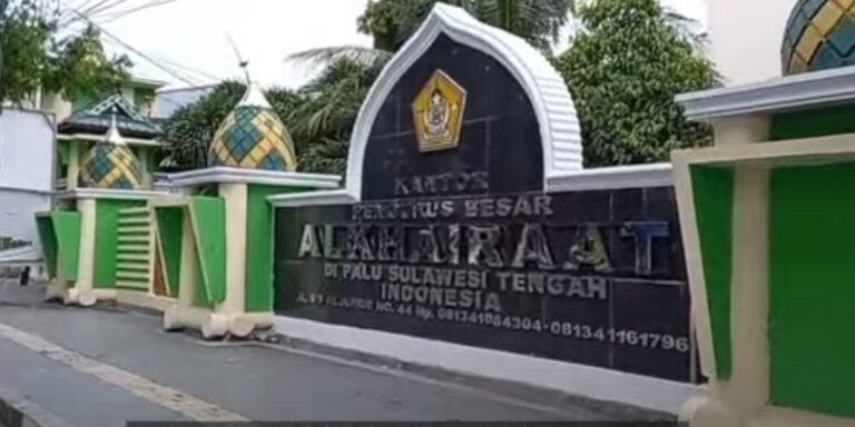 Wisata Religi Sis Aljufri, Mengenang Jasa Guru Tua