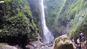 Curug Cantel, Air Terjun Menawan di Kaki Gunung Slamet