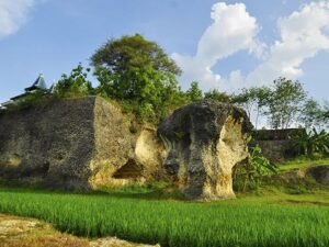 Goa Sentono dan Kisah Ki Blacak Ngilo di Blora