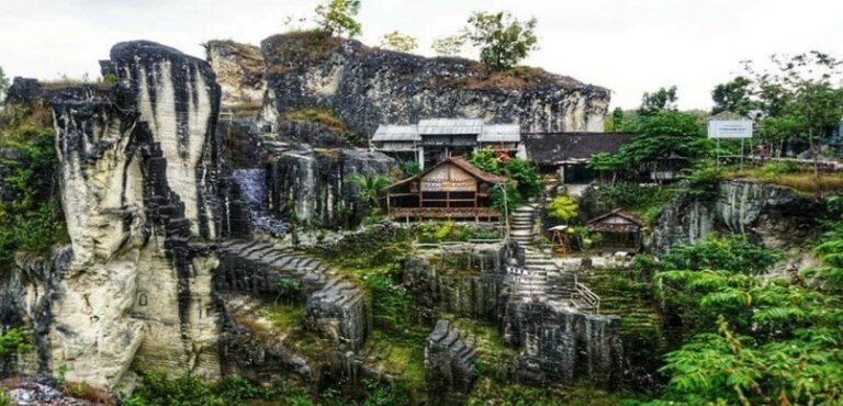 Legenda Gunung Pegat Tetap Hidup Di Masyarakat Lamongan