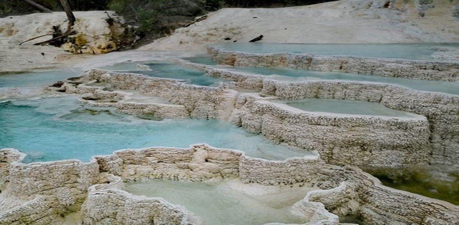 https://emmanus.com/wp-content/uploads/2024/11/kawah-putih-dolok.jpg