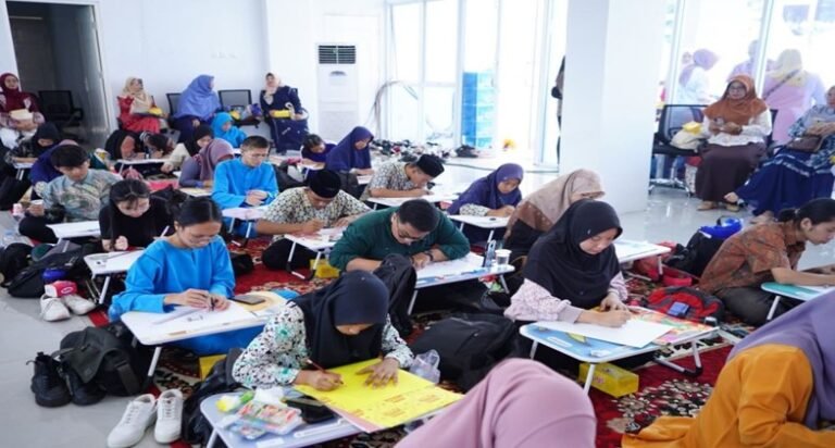 Generasi Muda Didorong Lestarikan Batik Khas Riau