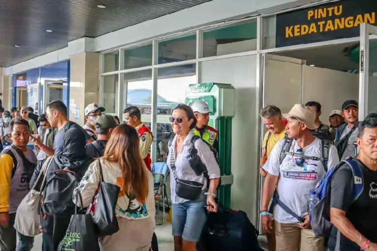 Wisatawan di Labuan Bajo Telah Dievakuasi Pasca-Erupsi