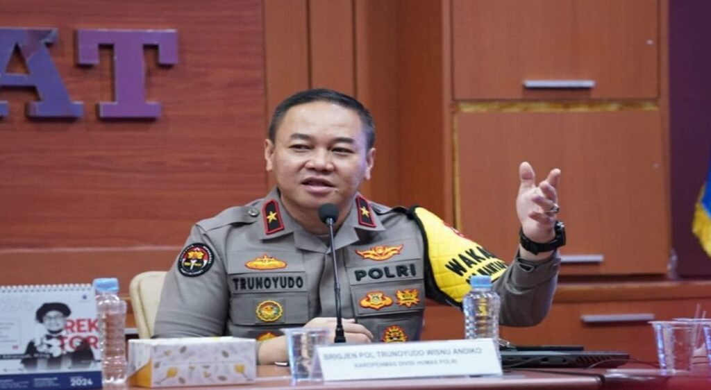 Polri Mutasi 734 Pati dan Pamen Jelang Pergantian Tahun