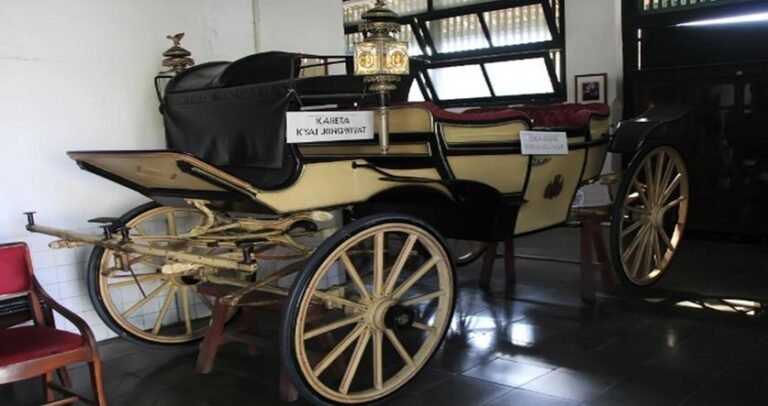 Jejak Kereta Kuda Kesultanan di Museum Kereta Keraton