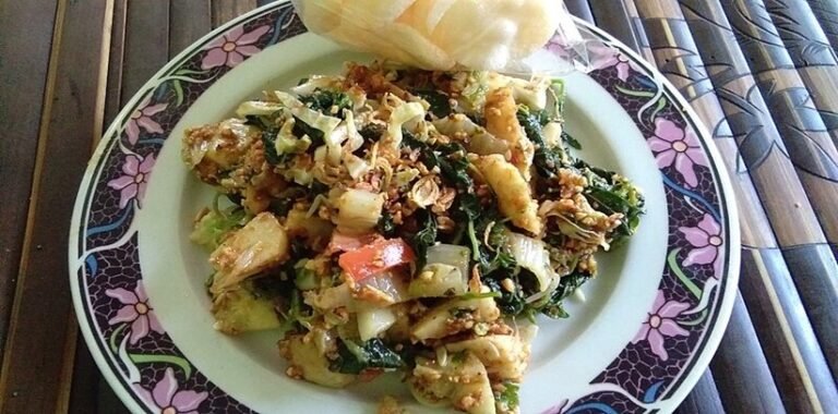 Filosofi di Balik Lotek, Kuliner Khas Sunda Kaya Nutrisi