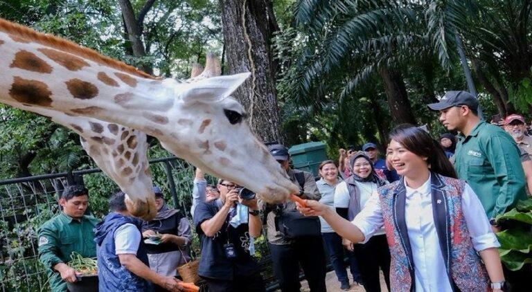 Taman Margasatwa Ragunan Beri Layanan Prima di Libur Nataru