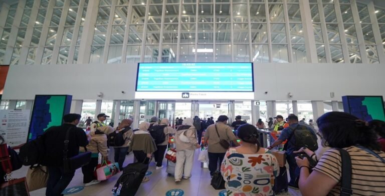 Lebih 100 Ribu Tiket Whoosh Terjual Selama Libur Nataru