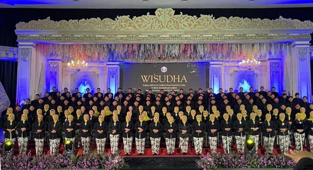 Lulusan Permadani Wonosobo Siap Kembangkan Budaya Jawa