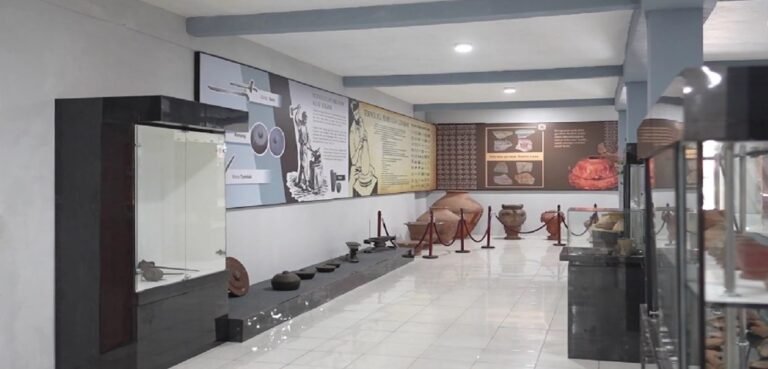 Fadli Zon Resmikan Museum Situs Kepurbakalaan Banten Lama
