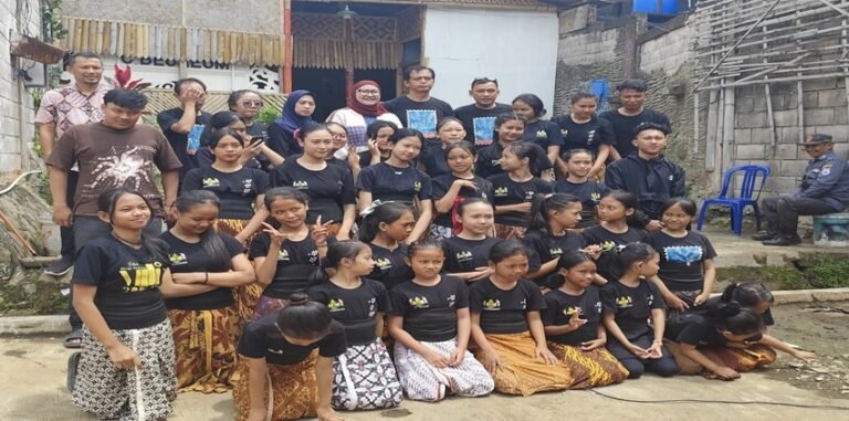 Sanggar Paksi Padjadjaran Konsisten Lestarikan Seni Sunda