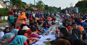 Sarapan Beseprah, Simbol Kebersamaan Masyarakat Kutai