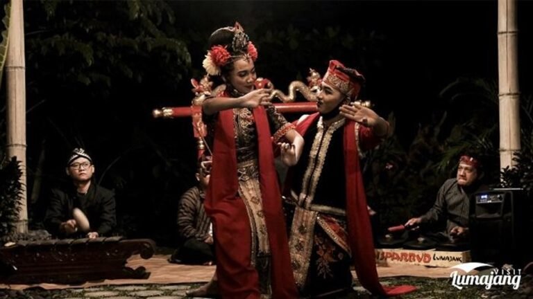 Akulturasi Kultur Jawa dan Madura dalam Tari Godril Lumajang
