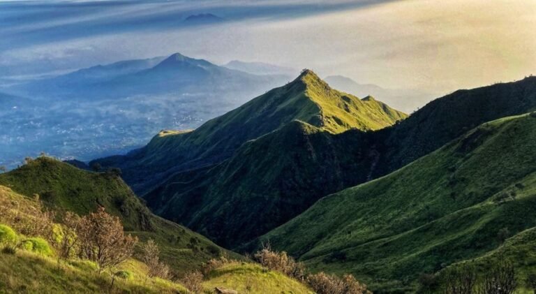 Wisata Gunung Merbabu, Primadona Pendakian di Jawa Tengah