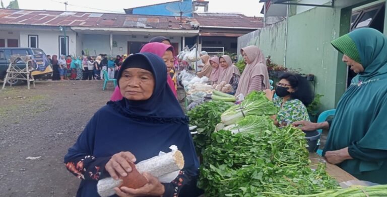 Pasar Jumat Berkah, Cara Berdonasi dan Berbagi di Mulyosari