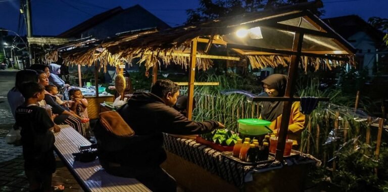 Wisata Sejarah Bernuansa Klasik di Kampung Legenda Surabaya