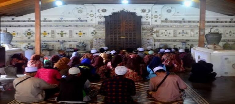 Lima Tradisi Cirebon Resmi Jadi Warisan Budaya Tak Benda
