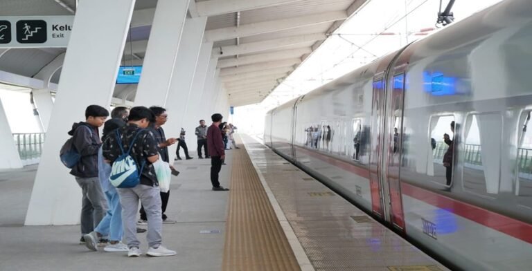 Stasiun Whoosh Karawang Berdampak pada Aktivitas Ekonomi