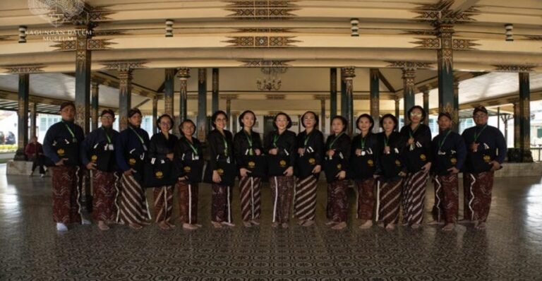 Tur Abdi Dalem Experience Kembali Ajak Wisatawan Berwisata