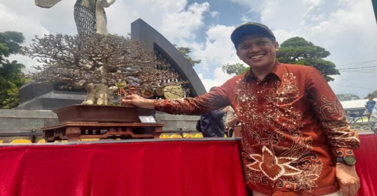 Ratusan Bonsai Bersaing di Kontes Piala Bupati Wonosobo