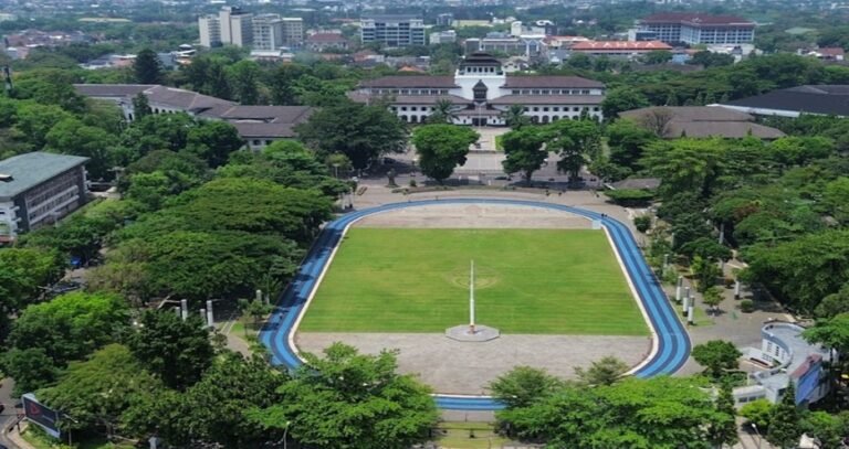 Sejarah Panjang Lapangan Gasibu Bandung, Dulu dan Sekarang