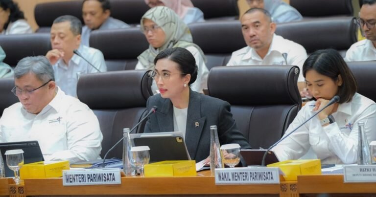 Kemenpar dan DPR Lanjutkan Penyusunan RUU Kepariwisataan