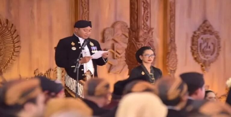 Bupati Pacitan Resmikan Blarang sebagai Pakaian Khas Daerah