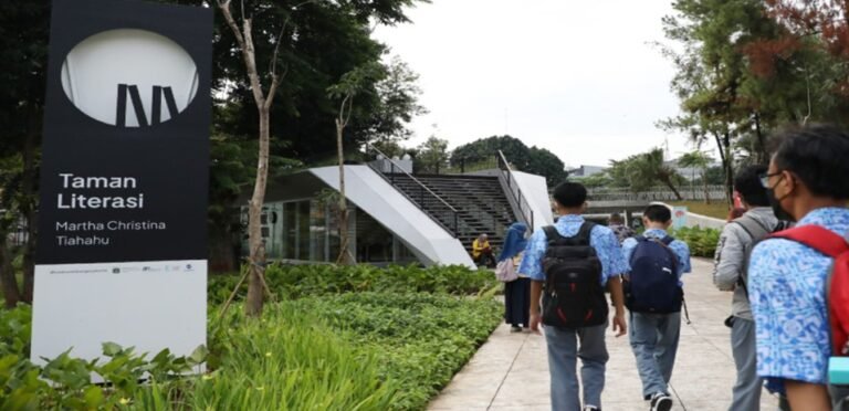Jakarta akan Buka Operasional Taman Selama 24 Jam Penuh