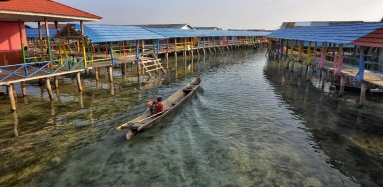 Melihat Keunikan Torosiaje, Kampung di Atas Laut Suku Bajo