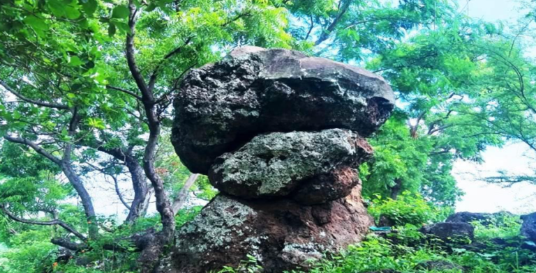 Dibalik Mitos Watu Numpuk di Taman Nasional Baluran