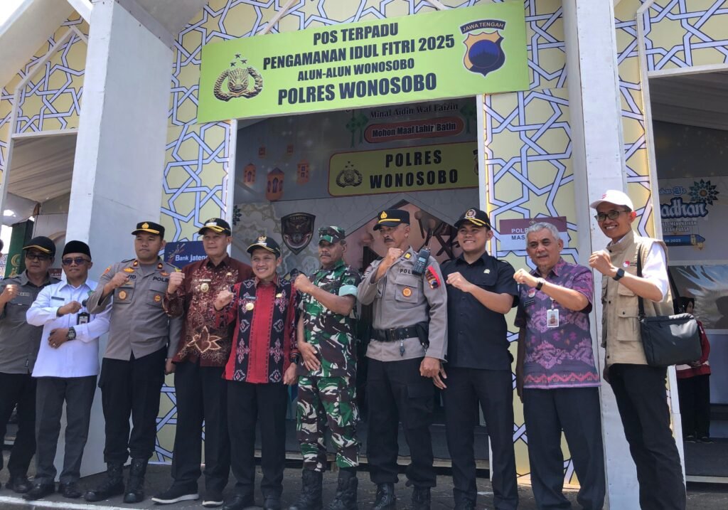 Monitoring Posko Lebaran, Bupati Wonosobo Pastikan Arus Mudik Tetap Terkendali