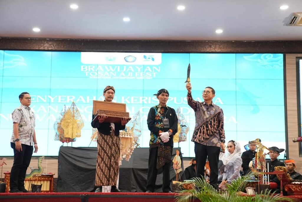 Fadli Zon Resmi Tetapkan Hari Keris Nasional