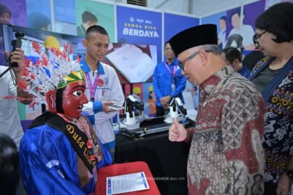 robot ondel-ondel