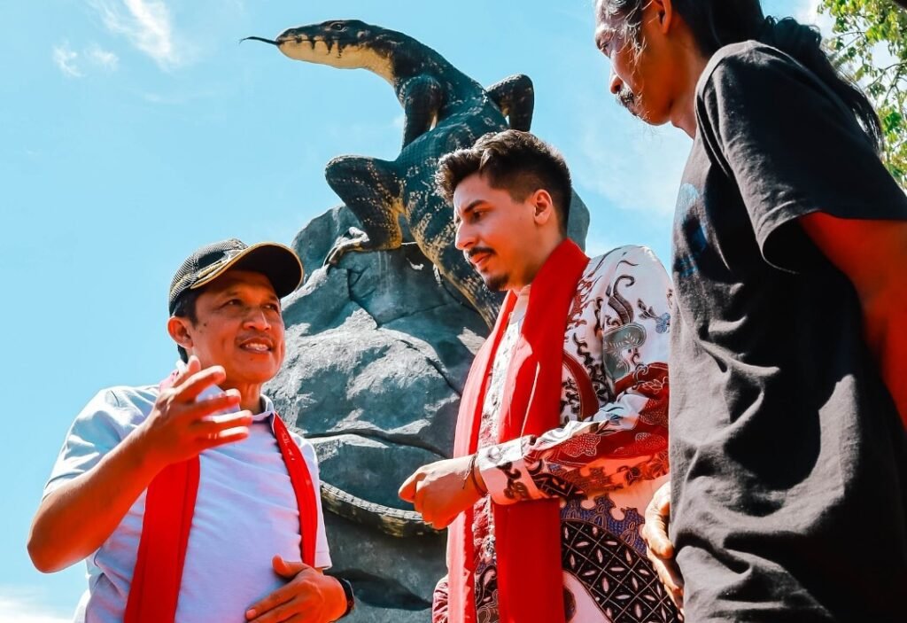 Kunjungi Patung Biawak, Bupati Wonosobo dan Nabil Muhdor Bahas Potensi Seni Budaya
