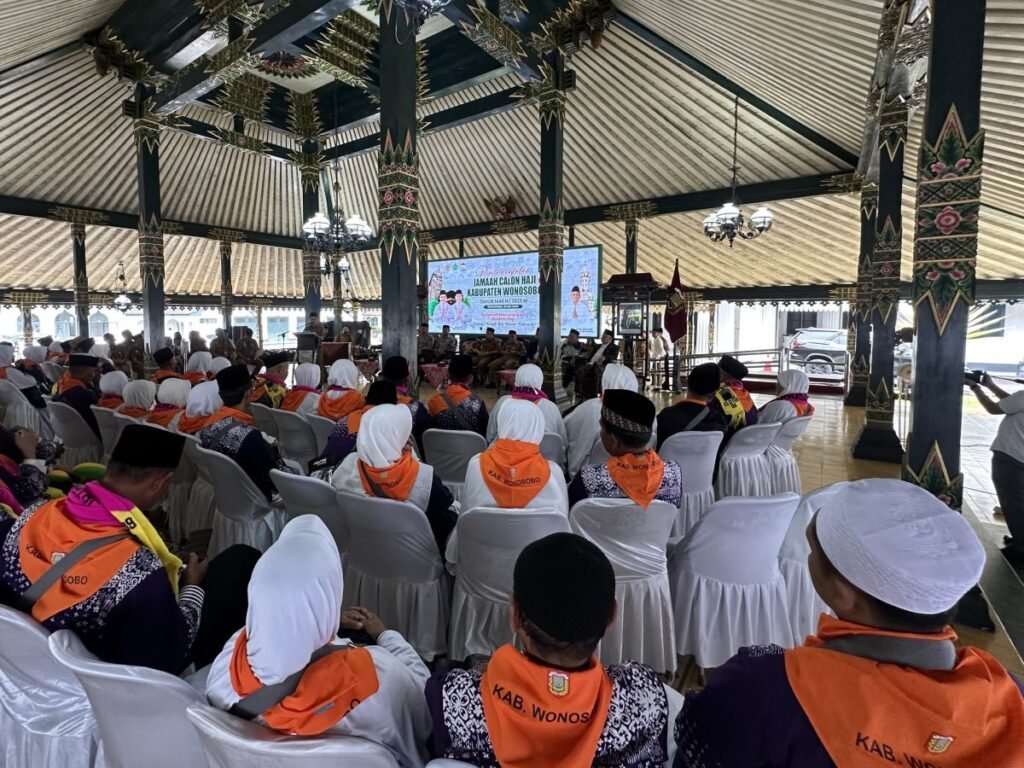Kloter 86 Calon Jamaah Haji Wonosobo Resmi Diberangkatkan ke Asrama Donohudan