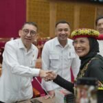penulisan ulang sejarah Indonesia
